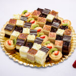 Platou mini prăjituri asortate