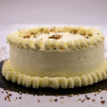 Tort cu ciocolată neagră și fructe de pădure