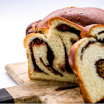 Cozonac cu nutella și vișine